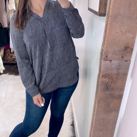 Adriana Papell black striped top size medium - Picture 1 of 6